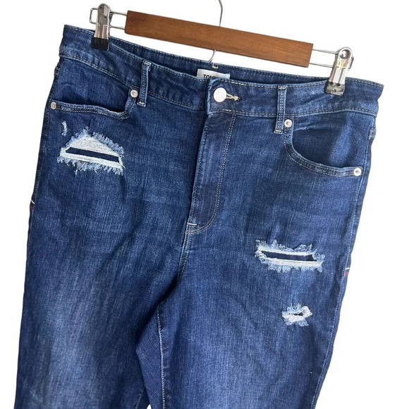 Tommy Jeans • Distressed High Waisted Jeans - Picture 3 of 7